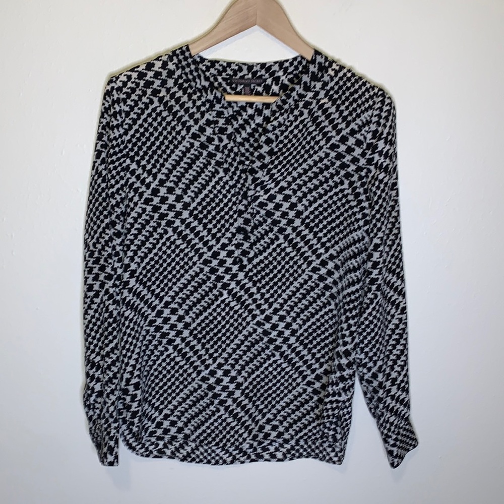 Y2K Victoria's Secret 100% Silk Blouse V Neck Houndstooth Office Siren XS